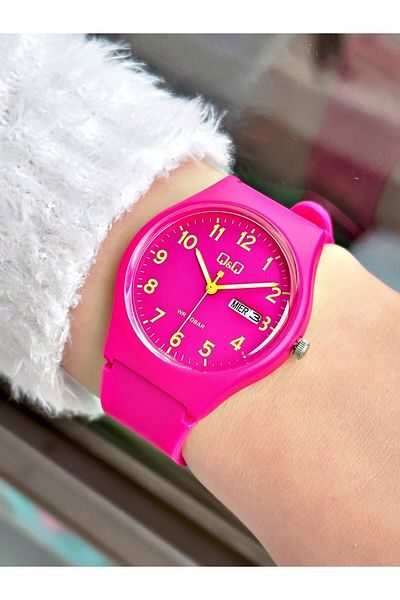 Q&Q A212j222wl Waterproof Unisex Wristwatch with Silicone Cord