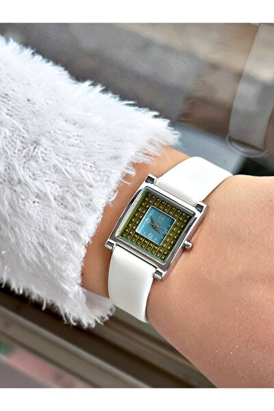 Q&Q Q888j113yw ساعة يد نسائية ريترو بسلك جلدي