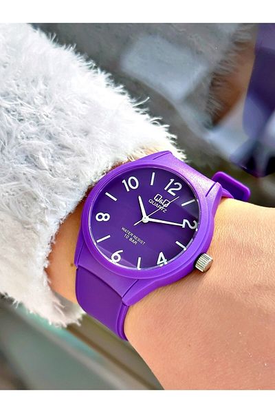 Q&Q Waterproof Unisex Wristwatch with Silicone Cord Vr28j82ye