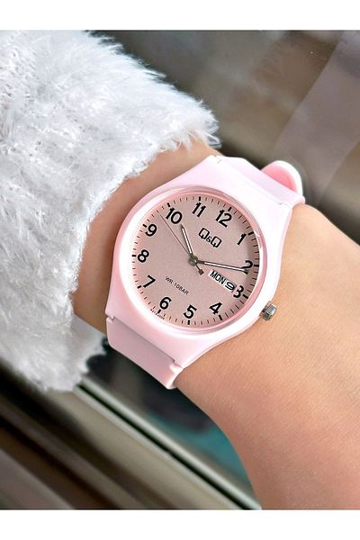 Q&Q A212j222wl Waterproof Unisex Wristwatch with Silicone Cord