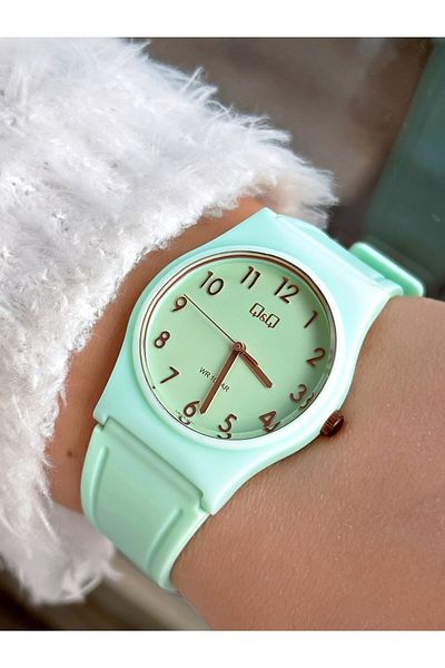 Q&Q VP34J969ES Waterproof Young Girl's Wristwatch