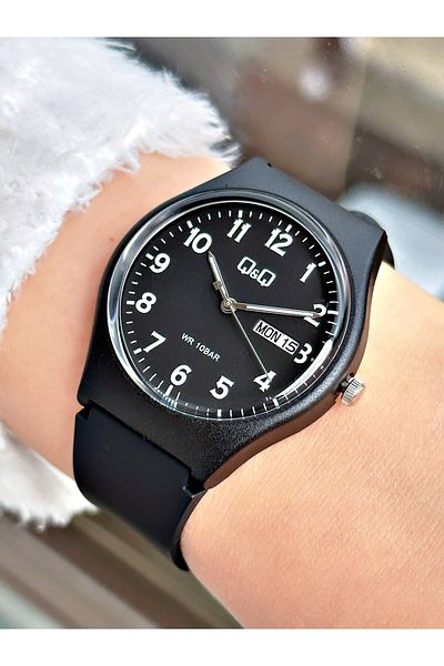 Q&Q A212j222wl Waterproof Unisex Wristwatch with Silicone Cord