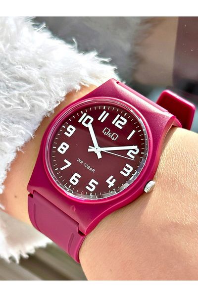 Q&Q Waterproof Unisex Wristwatch with Silicone Cord Vs42j080y