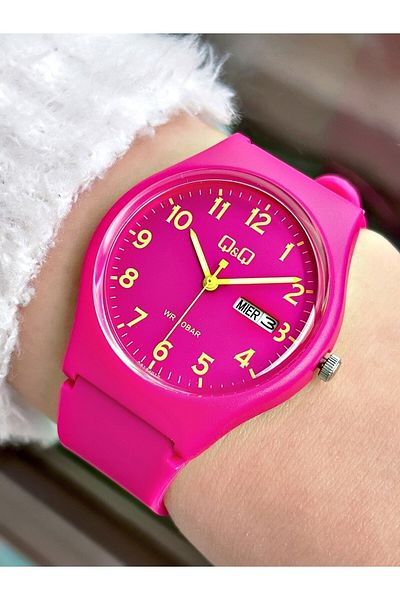Q&Q A212j222wl Waterproof Unisex Wristwatch with Silicone Cord