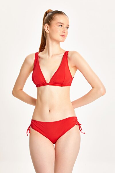 TOO SALTY SWIMWEAR KADIN KIRMIZI ÜÇGEN TOPARLAYICI ALTTAN AYARLI KLASİK BEL BİKİNİ TAKIMI 24S109ST