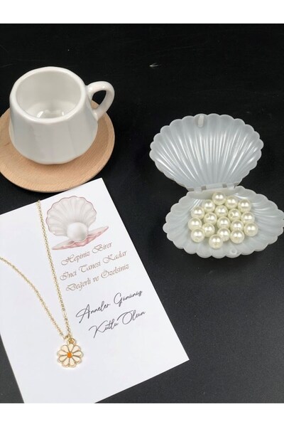 Masalsı Concept Anneler Günü Hediyesi İncili İstiridye İçerisinde Papatya Kol...