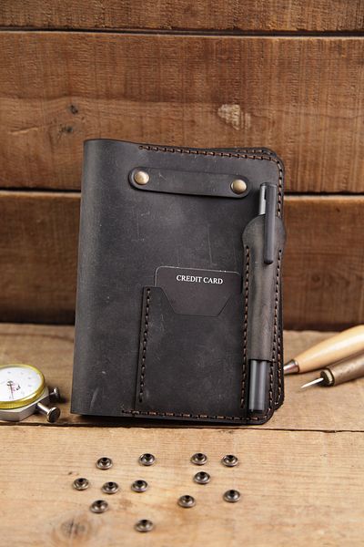 New Coast Leather 1900's Ръчно изработен калъф за тефтер A6 от естествена кожа