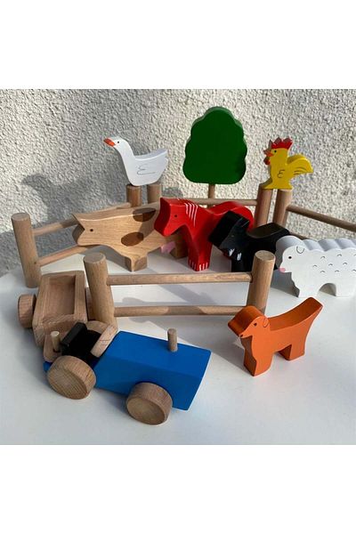 Totsandmore Children's Wooden Toy Farm Set