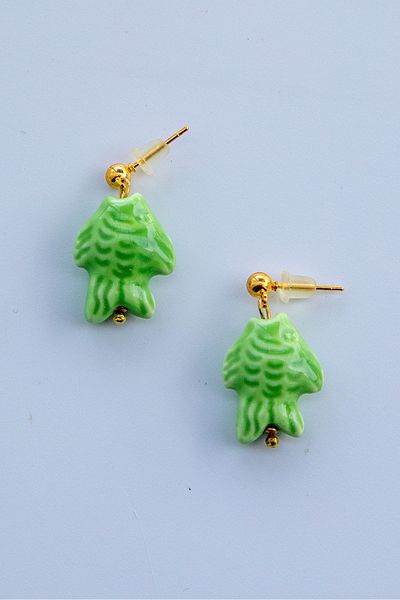 Lila Rosa Ethnic and Authentic Designed Glass Fish Earrings