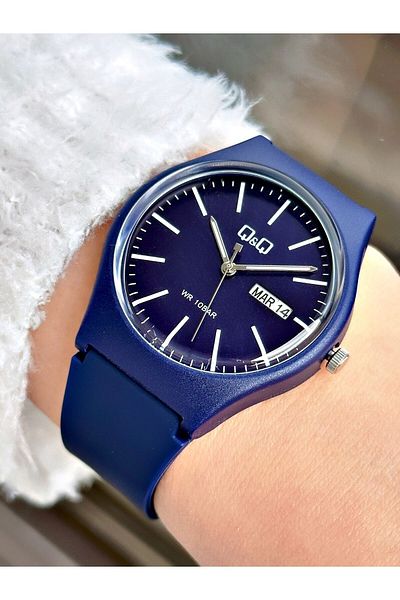Q&Q A212j201yb Waterproof Unisex Wristwatch with Silicone Cord