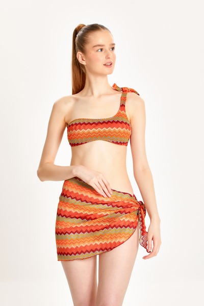 TOO SALTY SWIMWEAR Women's Burgundy Lace Waisted Beach Pareo Skirt 24s112st