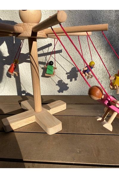 Totsandmore Children's Wooden Toy Rotating Swing