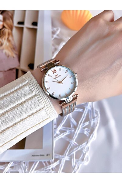 FERRO ساعة يد نسائية بتصميم خاص باللون الفضي/الوردي مقاومة للتشويه 3 ATM مع حبل من القش BFL21318CWT-