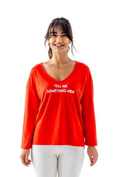 Üstü Yazılı Kadın V Yaka Uzun Kol Kırmızı Renk Yumuşak Dokulu T-shirt %100 Organik Pamuk