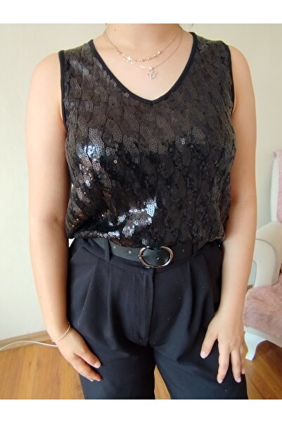 Butik SWORDLİON KOLSUZ  ÖNÜ PUL PALETLİ  V YAKALI  BLUZ