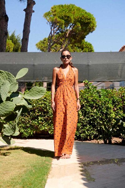 Le Monade Dreams Boyfriend Desenli Boyundan Bağlamalı Uzun Elbise