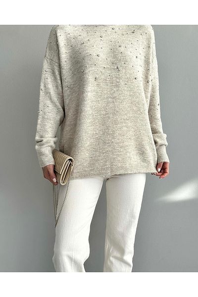 Qu Style Shiny Sweater with Stone Detail