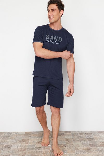 Trendyol Collection Námořnická modrá sada pyžama s výstřihem Regular Fit s pletenými šortkami TMNSS24PT00048