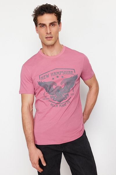 Trendyol Collection Tok Fabric Dusty Rose Eagle nyomott póló - normál szabású TMNSS24TS00208