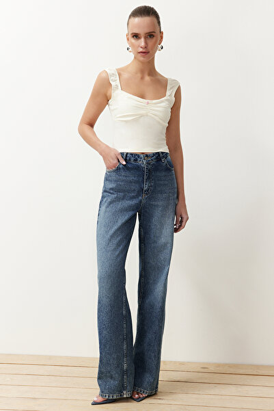 Trendyol Collection Ecru Carmen Collar Fitted/Fitted Low Sleeve Shirred/Drape Detailed Knitted Blouse TWOSS24BZ00500