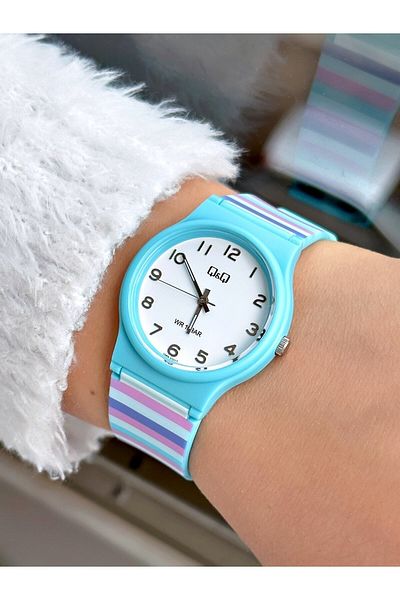 Q&Q Vq06-1200Wl Waterproof Teen Girls Wrist Watch