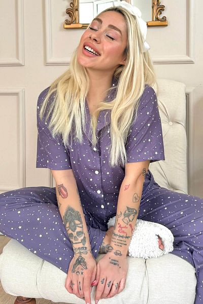 Pijamaevi Set de pijamale cu mânecă scurtă, cu nasturi în față, din bambus, cu model liliac