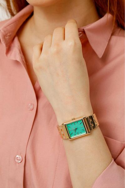 OQQO Maria Green Dial Gold Cord Women's Wristwatch