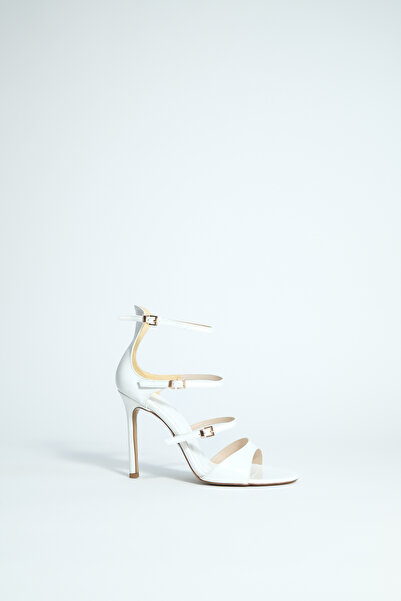 NACHA Elsa Beyaz Rugan Bilek Bantlı Topuklu Ayakkabı