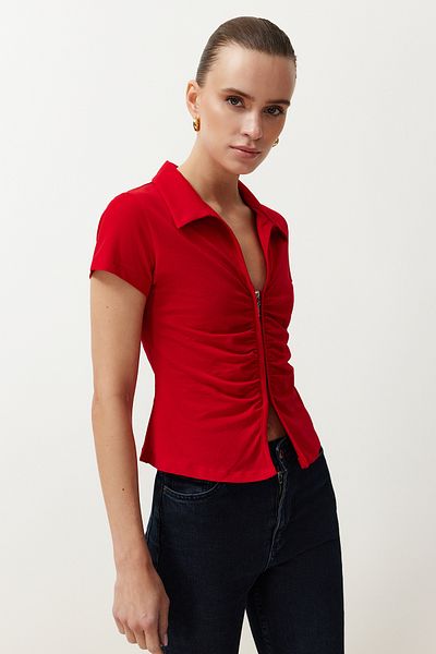 Trendyol Collection Red Regular/Regular Fit Polo Collar Shirring/Drape Detailed Zippered Knitted Blouse TWOSS24BZ00501