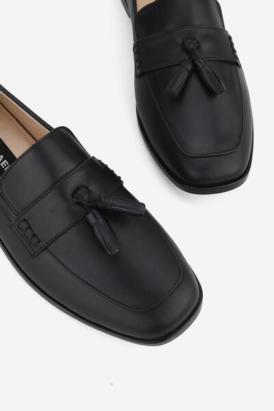 TUNAELLİ PANTOFI DE FEMEIE NEGRE PIELE NATURALA AUTENTICA NUMARUL 35-41 CU CIUCURI