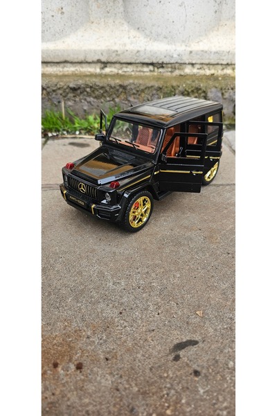Kral Lisanslı metal  Mercedes g63 cek-bırak ışıklı çalıştırma sesli