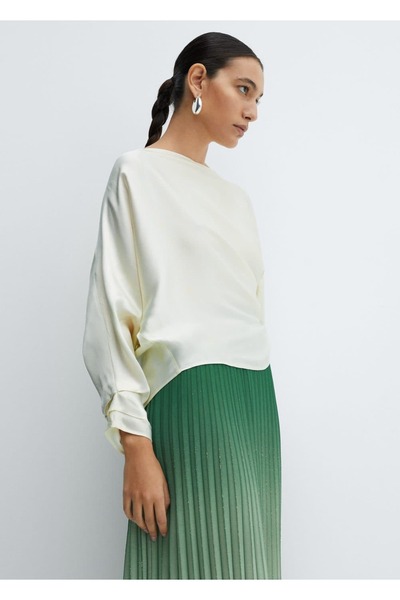 MANGO Woman Saten pelerin tarzı bluz