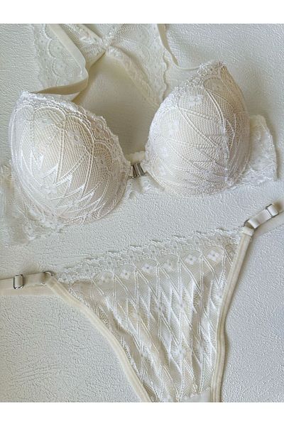 dem merys Front Opening Padded Lace Bra and Back Butterfly Detailed Set