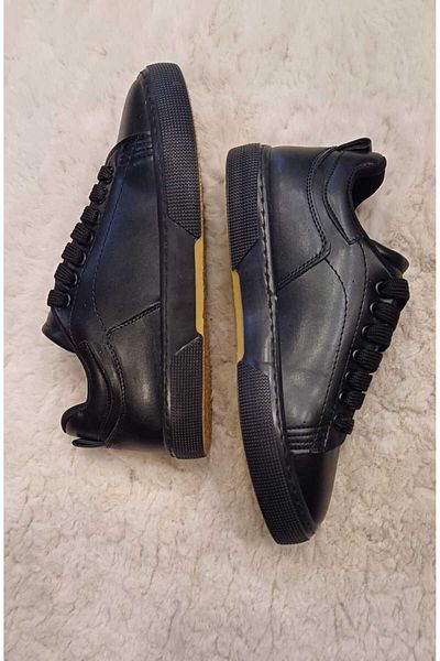 Pine Cone Black Flat Sneakers