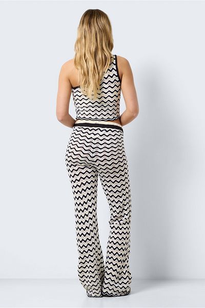 Noisy May NMSADIE HW STRICKHOSE