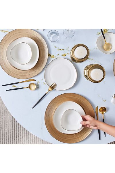 Karaca Middle Streamline 12-teiliges New Bone Weißgold Geschirrset für 4 Personen Speiseteller