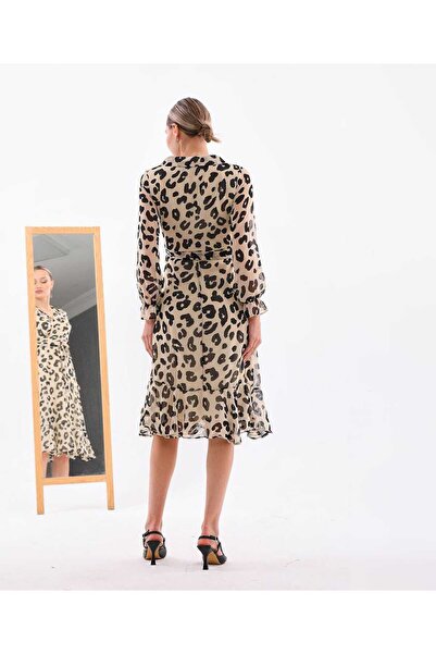 CİXAPLE Шифонена рокля с дължина миди - детайл с яка