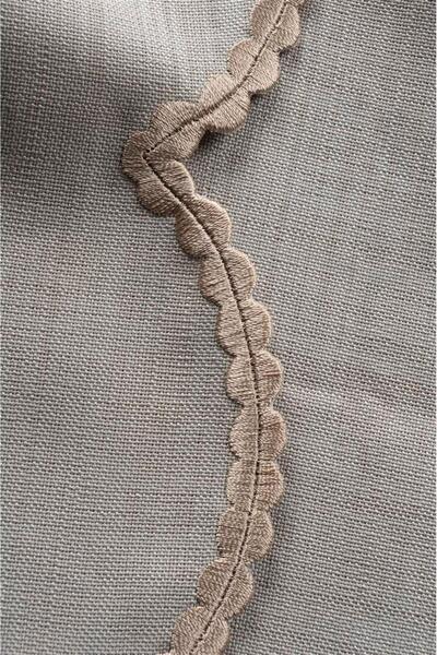 Mikasa Moor Zafir Stone Color 180x280 Tablecloth