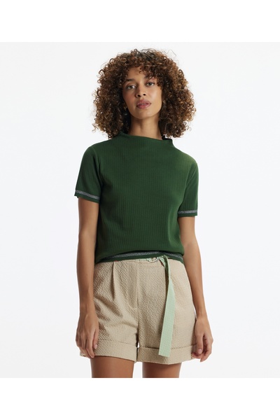 Yargıcı Dik Yakalı Kısa Kollu Triko