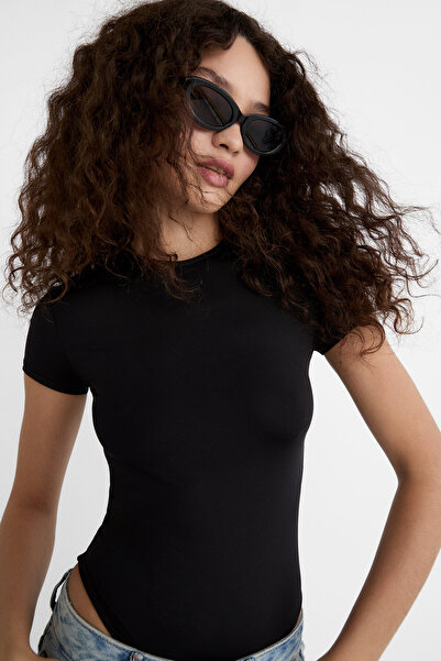 Stradivarius Kısa kollu poliamid body