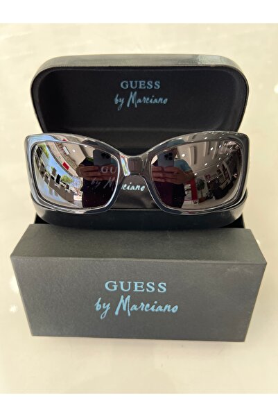 Guess SUNGLASSES