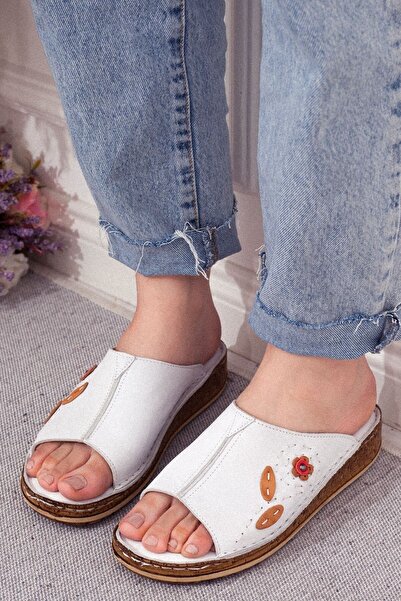 Adım Adım White Flower Detailed Low Sole Women's Daily Slippers