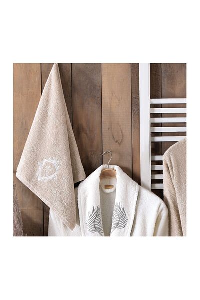 Royal Nazik White Embroidered Bathrobe Set