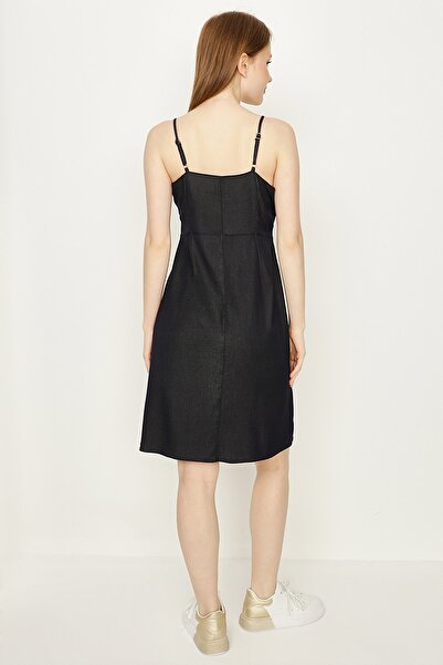 Select Moda Rochie de damă albastru închis cu bretele cu nasturi mini din denim