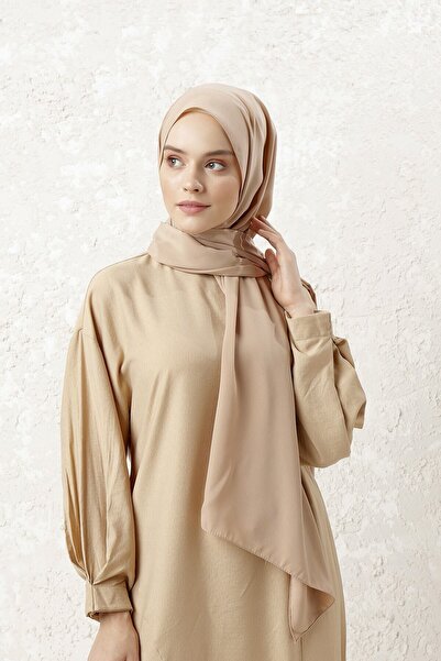 NEWSTORE شال نسائي من حرير المدينة البيج