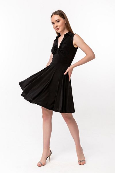 Laranor Black Shirt Collar Detailed Flared Dress