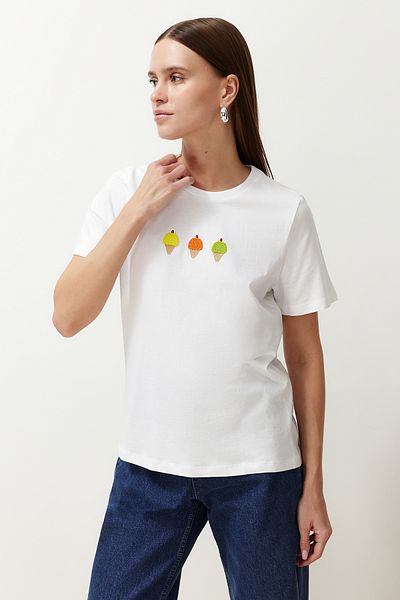 Trendyol Collection White 100% Cotton Embroidered Regular/Regular Fit Crew Neck Knitted T-Shirt TWOSS24TS00207