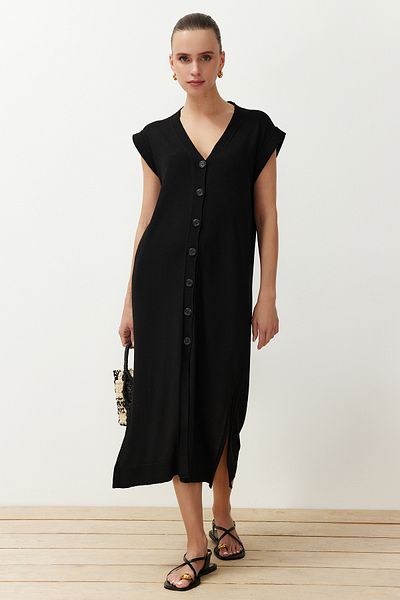 Trendyol Collection Czarna dzianinowa sukienka midi TWOSS24EL00826