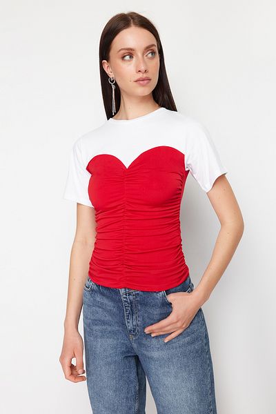 Trendyol Collection Red Color Blocked Fitted/Fitted Short Sleeve Stretch Knitted Blouse with Shirring Detail TWOSS24BZ00421