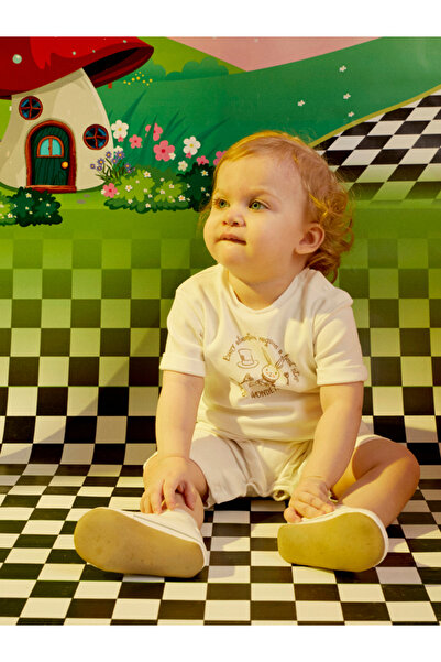 Maya And Luca Kız Bebek Kısa Kollu Tulum %100 Pamuk Beyaz Alice Desenli Interlok